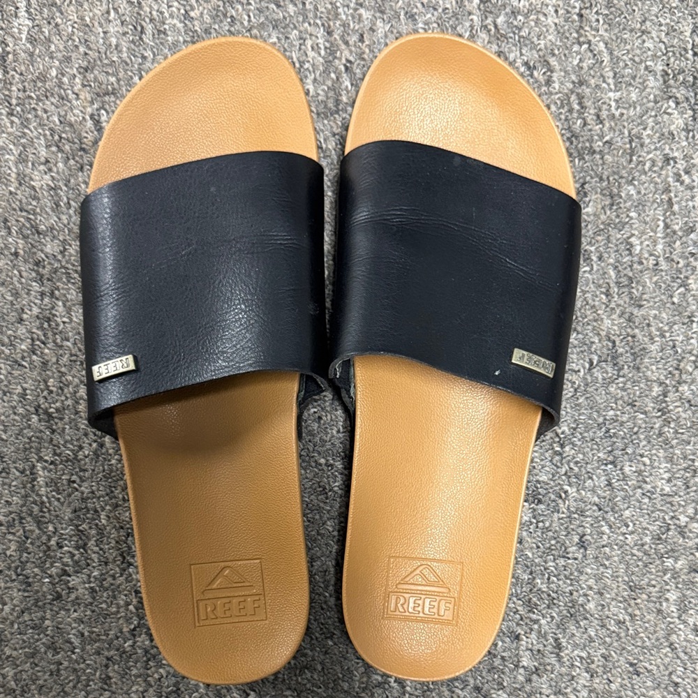 Reef Women's Black and Tan Slide Sandals